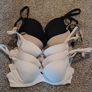 6 Victoria's Secret Black, Tan, Nude Bras